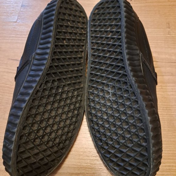 Marvel Black Widow Vans - Picture 3 of 3